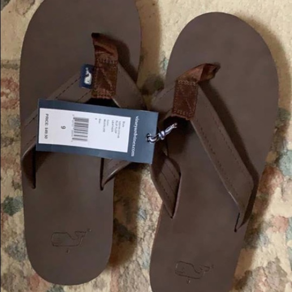 Men’s size 9 leather vineyard vines flip flop nwt